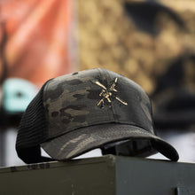 Load image into Gallery viewer, Low Cut Gunfighter Camo Hat